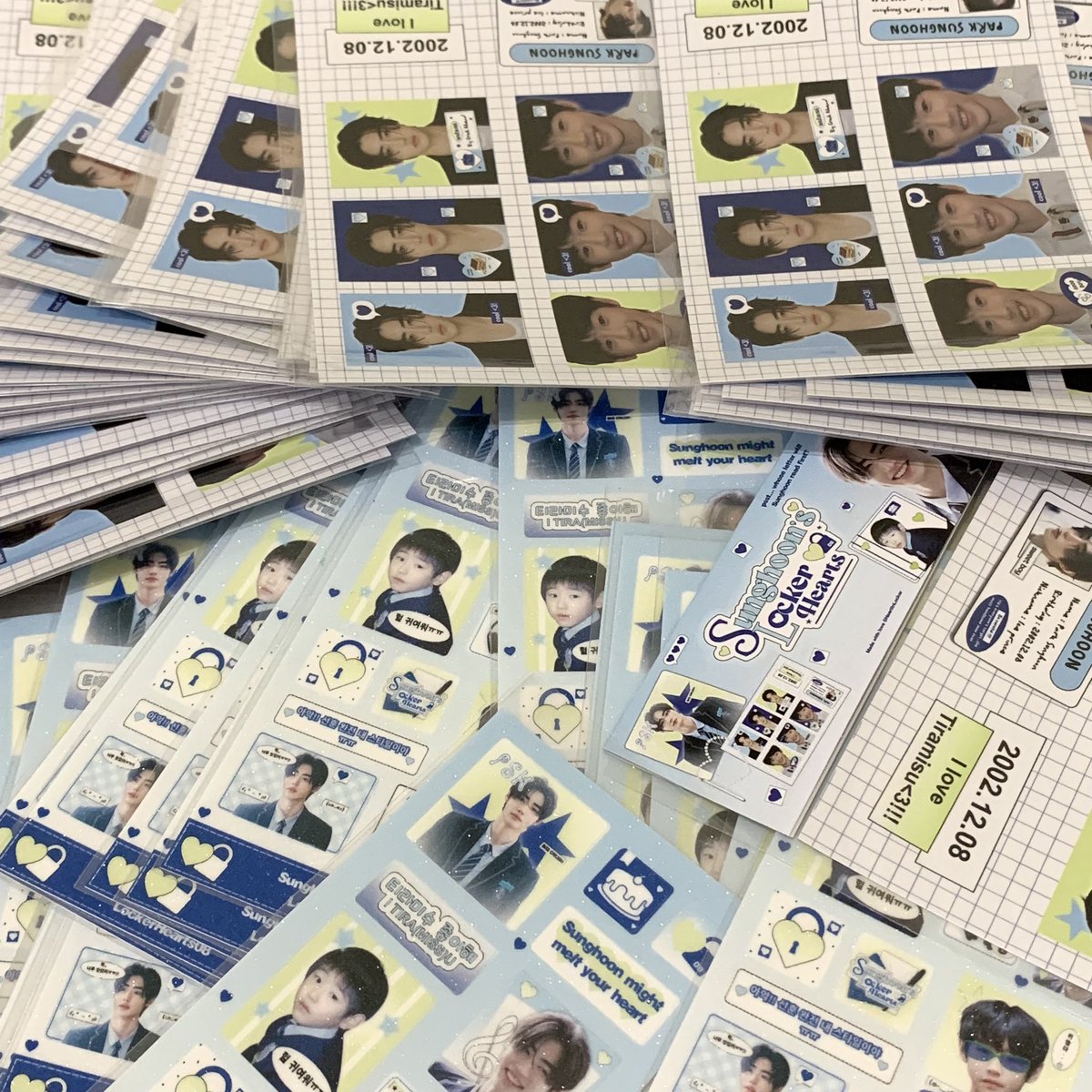 💬 haloo 🛋️. . . all settlement for sunghoon locker 𝓗earts have been sent via email 📮~

if you haven’t received the email, feel free to dm us ☺️📦!!!