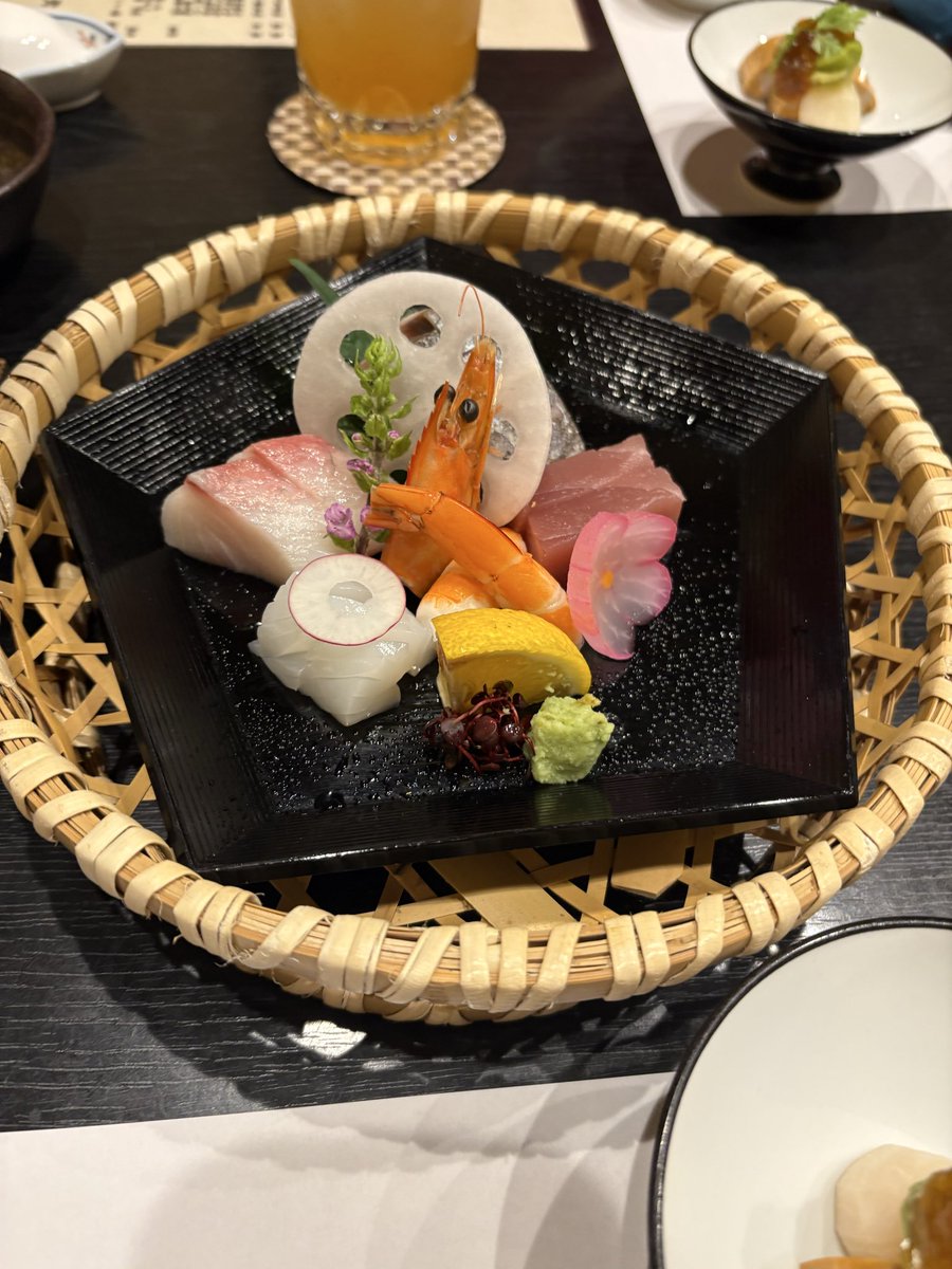 28cpm8pbx2's tweet photo. 年末の家族旅行🌟 https://t.co/824bhzGhqB