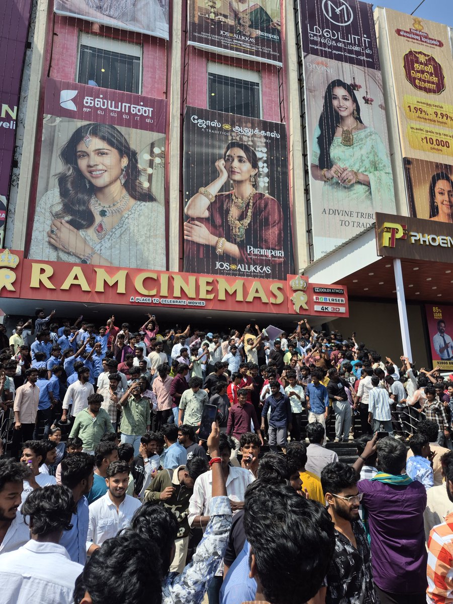 KING OF OPENING - THE KING MAKER #AK 💥💥
#MankathaInRamCinemas 👑
<a href="/sunpictures/">Sun Pictures</a> <a href="/vp_offl/">venkat prabhu</a>