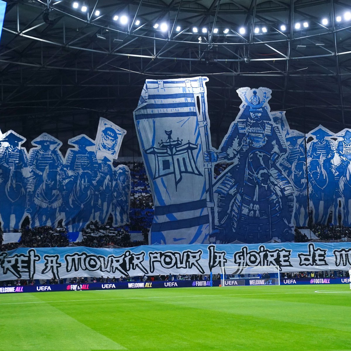 MassiliaZone's tweet image. IAM sur Instagram :

"Pour des enfants de Marseille comme nous, qui ont grandi sur les gradins de ce stade mythique et qui ont fini par incroyable concert dans ce lieu même...

Recevoir un tel hommage de la part des supporters marseillais est un honneur immense qui nous touche…