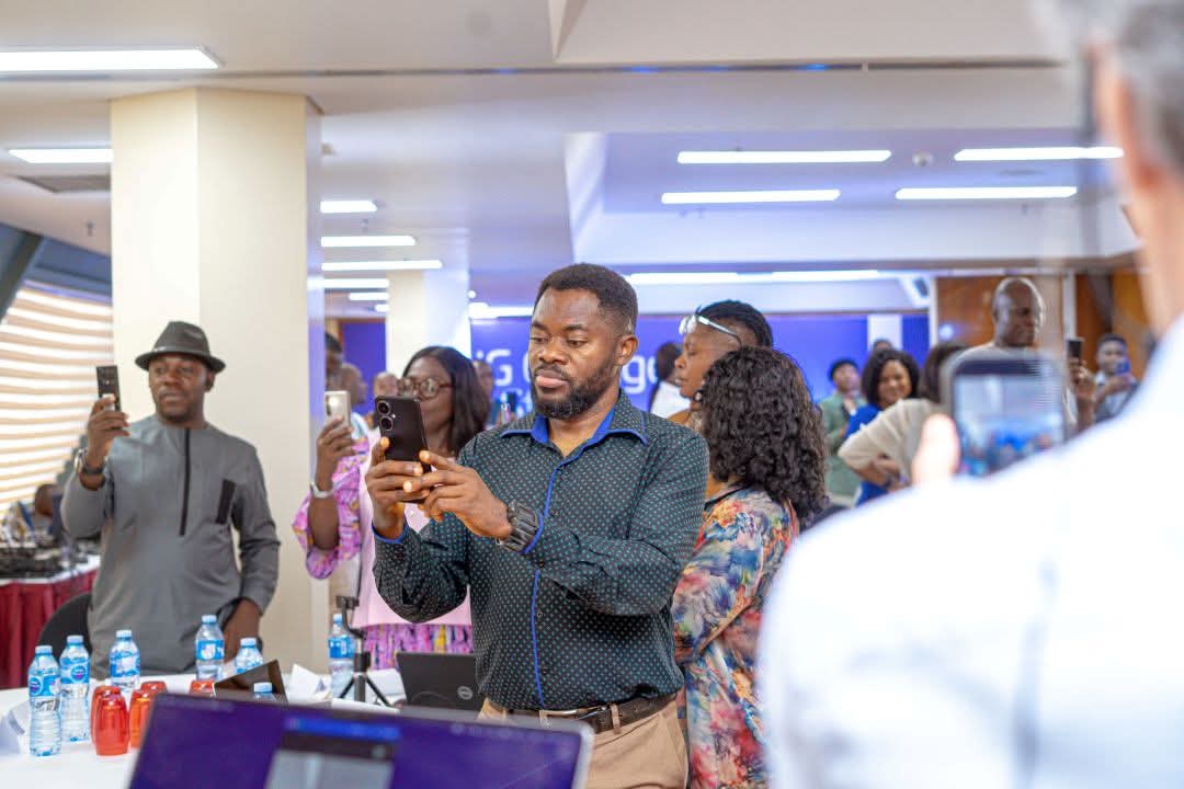 Clinic4Journos's tweet photo. The NLNG Change Your Story multimedia training is all about mobile-first journalism. 

It guides journalists on using digital tools for their day-to-day reporting, so the workshops prioritise practical sessions that allow participants to practice what they've learnt. 
#NLNGCYS26 https://t.co/yQesu0A37h
