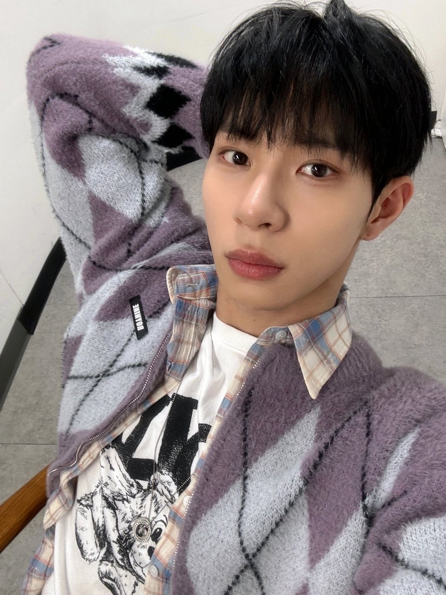 TIOT_NOW's tweet photo. [#건희]
보라돌이 뚜비 나나 뽀~😙

#홍건희 #HONGKEONHEE
#TIOT #티아이오티 https://t.co/I5iDUlrAKF