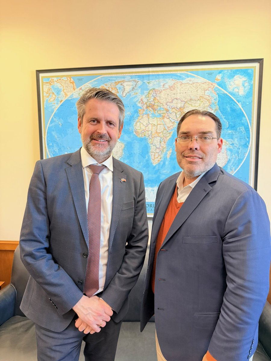 Iceland in US 🇮🇸 tweet media