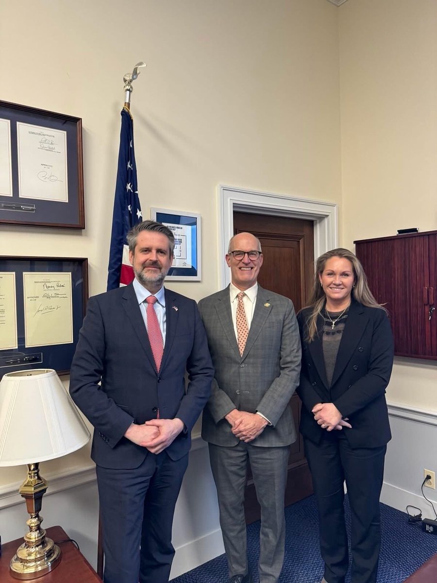 Iceland in US 🇮🇸 tweet media