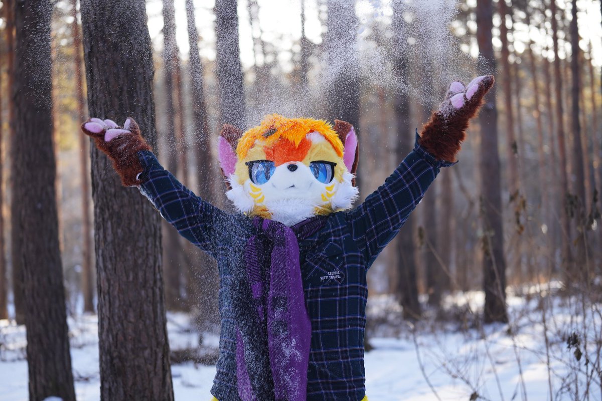 *搓搓搓
“暴风雪！！”