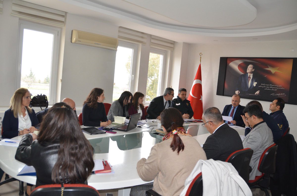 Kadına Yönelik Şiddetle Mücadele ve Çocuk Koruma Kanunu İlçe Kordinasyon Kurulları Toplantısı Gerçekleşti

#YeşilleMavininBuluştuğuYerGüzelbahçe