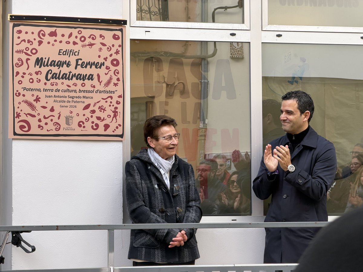 SagredoMarco's tweet image. El arte de nuestra ciudad tiene nombre y apellidos: Milagro Ferrer Calatrava 👏🏻

Homenajeamos a nuestra reconocida artista Milagro Ferrer poniendo su nombre a este edificio municipal 🎨