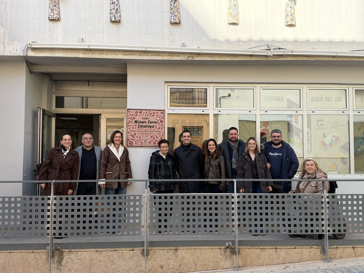 SagredoMarco's tweet image. El arte de nuestra ciudad tiene nombre y apellidos: Milagro Ferrer Calatrava 👏🏻

Homenajeamos a nuestra reconocida artista Milagro Ferrer poniendo su nombre a este edificio municipal 🎨