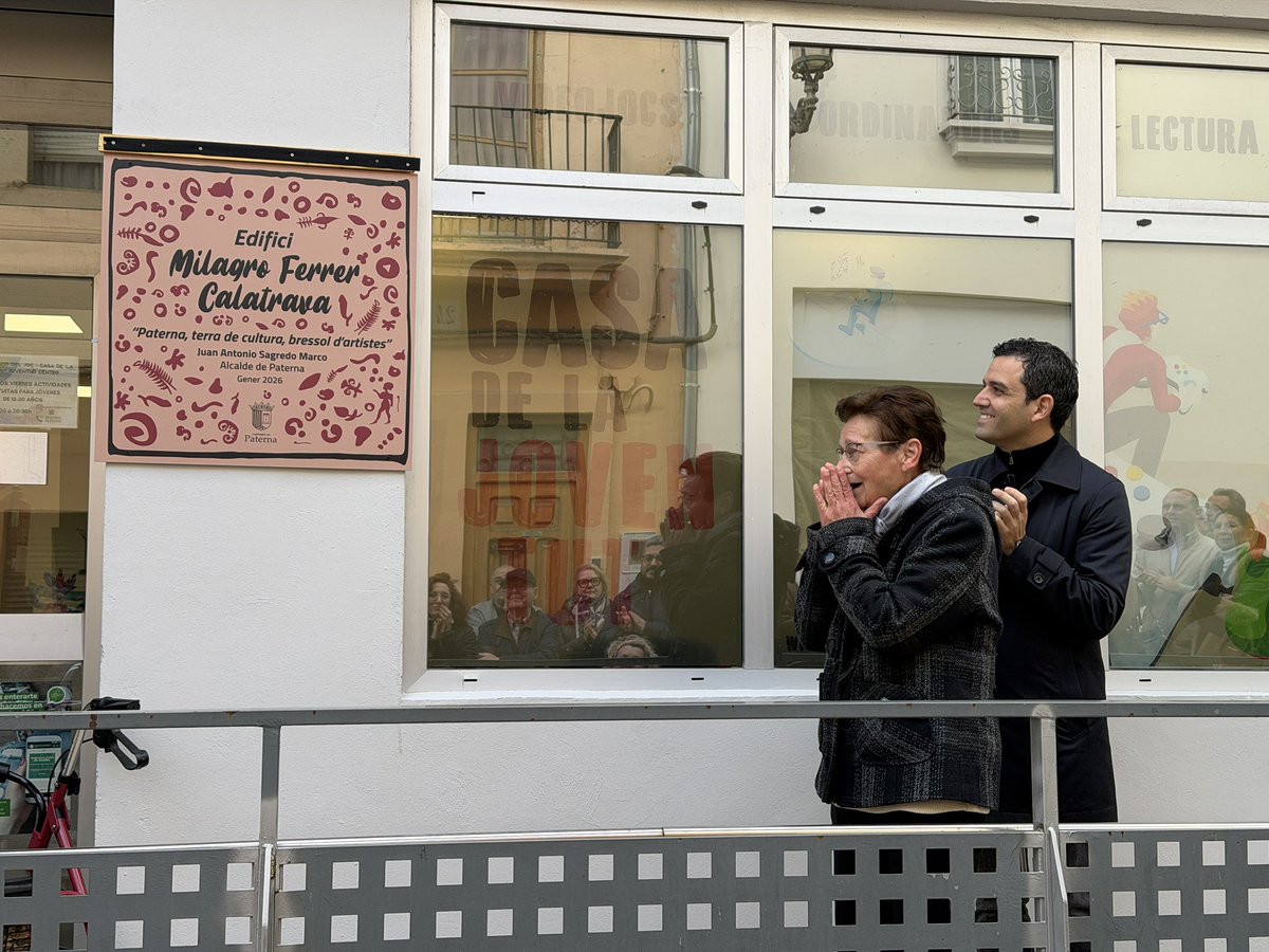 SagredoMarco's tweet image. El arte de nuestra ciudad tiene nombre y apellidos: Milagro Ferrer Calatrava 👏🏻

Homenajeamos a nuestra reconocida artista Milagro Ferrer poniendo su nombre a este edificio municipal 🎨