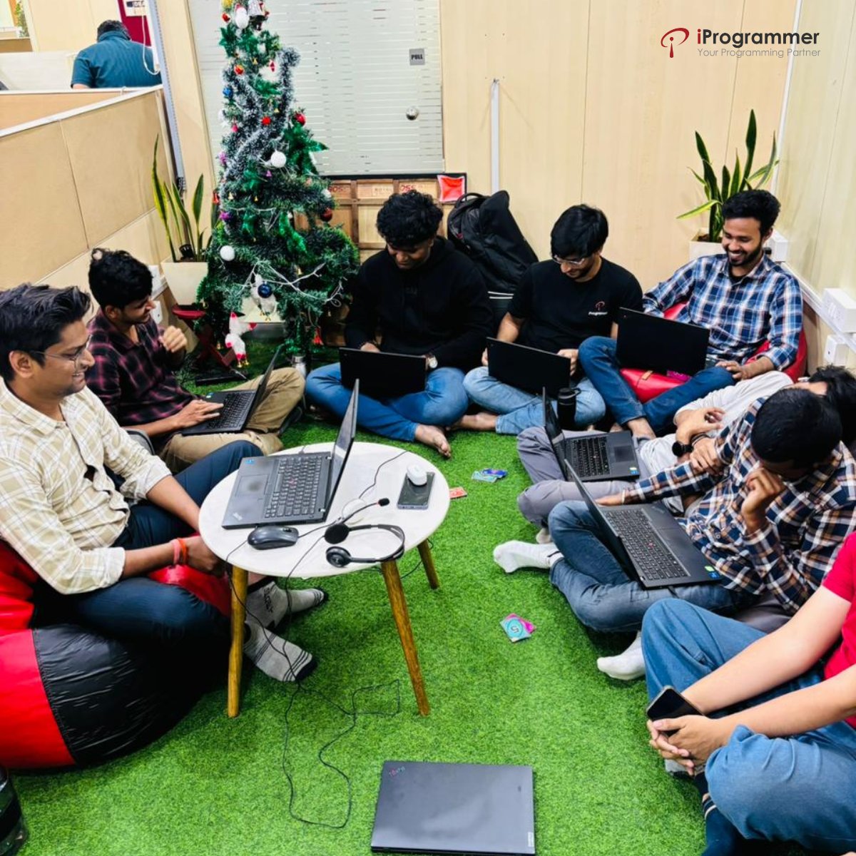 theiprogrammers's tweet photo. It’s Friday. 
A little noisy, a lot of energy in the room, and still the work gets done. This is what a good week winding down looks like.
 
Want to work with iProgrammer Solutions?https://t.co/MckSYxgNYV

#funfriday #hiringinpune #punejob #developers https://t.co/BoupTx9twu