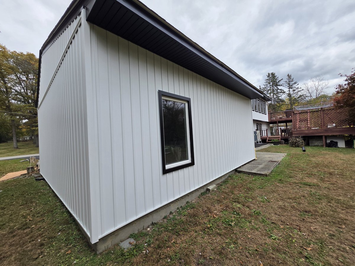BrosAlum's tweet photo. @gafroofing @Alside #goldenpledge #roofing #boardandbatten #exteriordesign @Alside by @tedb75 https://t.co/6RU5m5Gkv4
