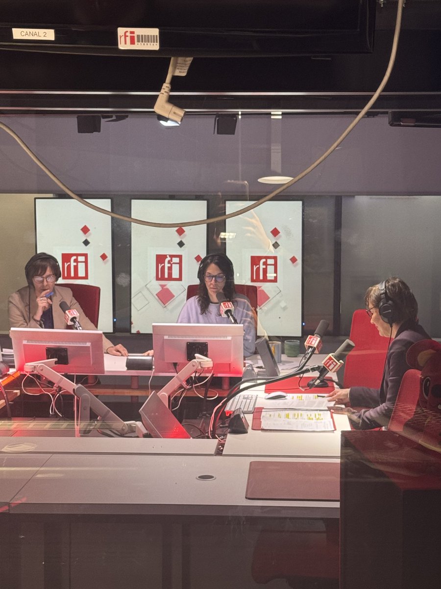 AnnickGirardin's tweet photo. Retrouvez mon entretien sur @RFI au sujet de mon courrier au Président de la Republique sur la cession de la gestion de l’espace aérien de Saint-Pierre et Miquelon, de la souveraineté française et l’actualité autour du #Groenland : https://t.co/nyYeBtpClu https://t.co/HN5DhTE95T