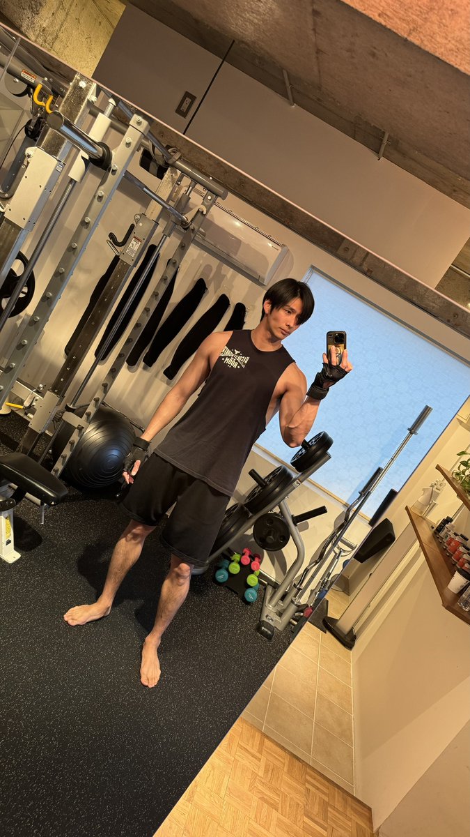 yuknmr_official's tweet photo. プロテインスポンサー募集中✨笑

#BodyGenix
#workout
#model
#actor https://t.co/yylX1nC79h