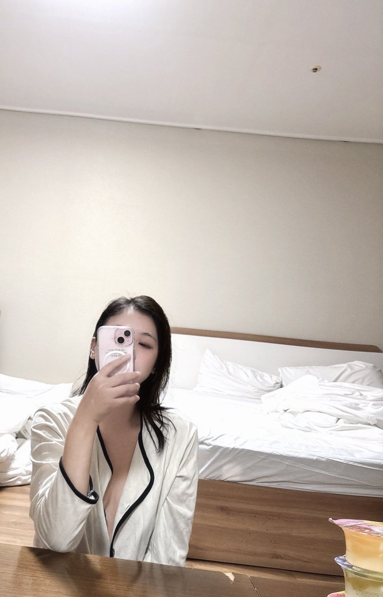 희 tweet media