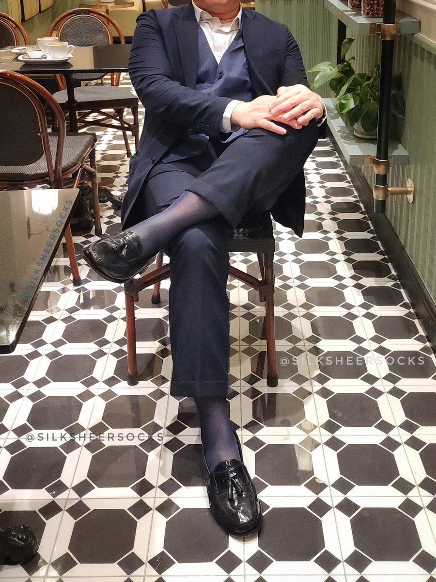 silksheersocks's tweet photo. Tiles #silksheersocks #sheersocksmen #sheersocks #japanesesheersocks #silkysmoothsocks #mensheer #mensheersocks #bluesheersocks #oaimoresocks https://t.co/lAJnatgjIE