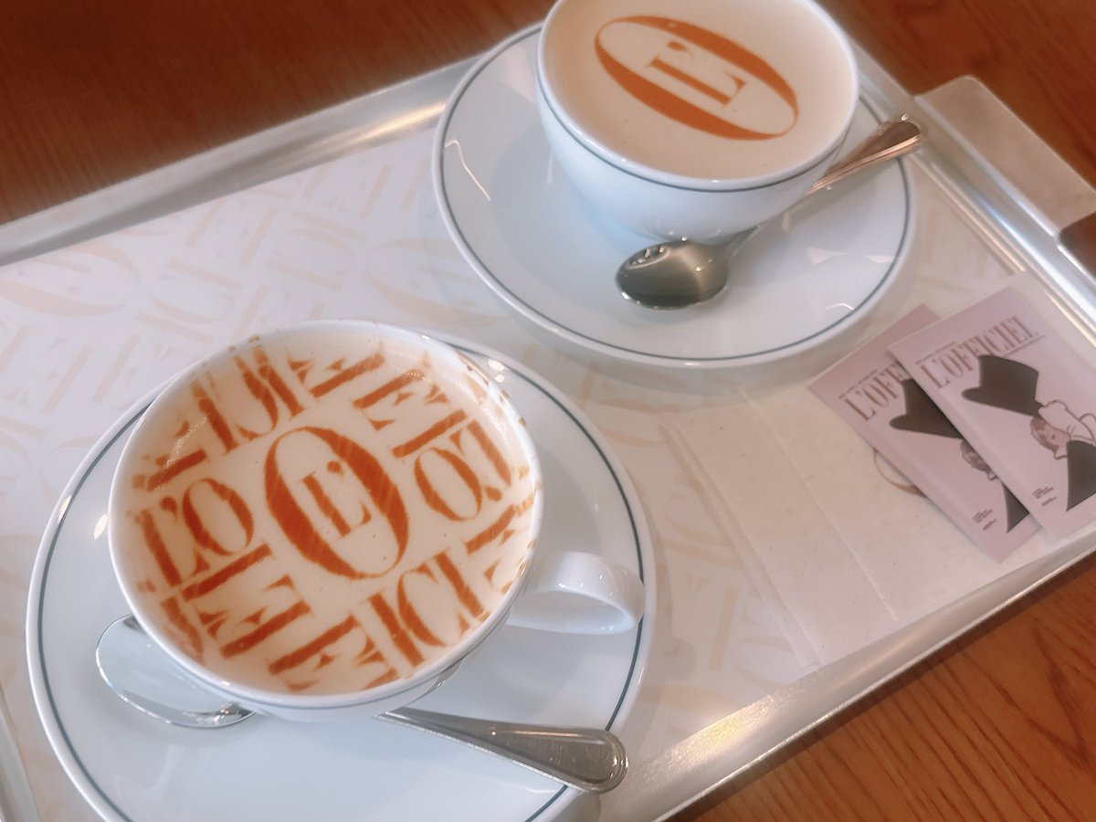 monemaroneko's tweet photo. 焼肉ランチ〜各ブランド巡り〜気になってた素敵なカフェでお茶（すいてました）
最近のハイブランドの高騰について、いまから何を買うか問題を語る
見るのと語るだけはタダ🤭
こういうのはたまにやるから楽しいんだよね
📍KINTAN 表参道
📍 L'OFFICIEL COFFEE https://t.co/rhjRmfAPnn