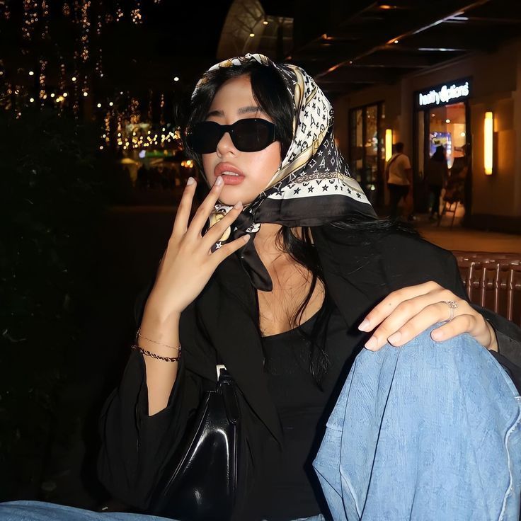 𝐵𝑒𝑛𝑗𝑎𝑚𝑖𝑛, Sarah tweet media