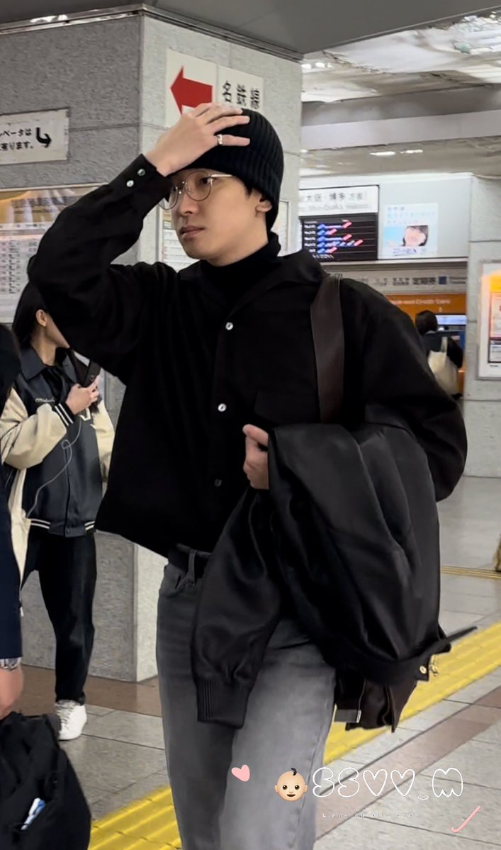 아 너무 열심히 일햇서🤦🏻‍♀️ 퇴근 레츠기릿!!!!!