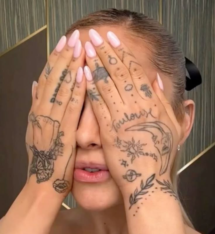 𝐵𝒾𝒶. tweet media