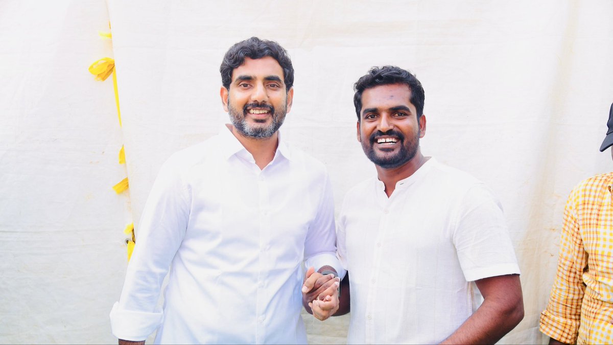 balukrish20's tweet photo. విద్య వ్యవస్థలో విప్లవాత్మక మార్పులకు శ్రీకారం చుట్టిన ఆంధ్రప్రదేశ్ రాష్ట్ర విద్య, ఐటీ, ఎలక్ట్రానిక్స్ &amp; కమ్యూనికేషన్స్ మరియు రియల్ టైమ్ గవర్నెన్స్ శాఖల మంత్రివర్యులు …#NaraLokesh అన్న కి హృదయ పూర్వక జన్మదిన శుభాకాంక్షలు 💐 https://t.co/1IJ9uQGVvy