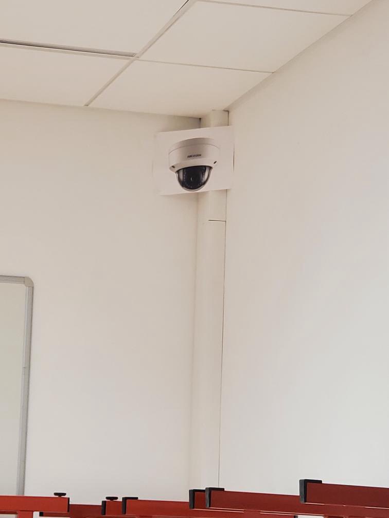 th0mas_t0's tweet image. relire foucault………………………..