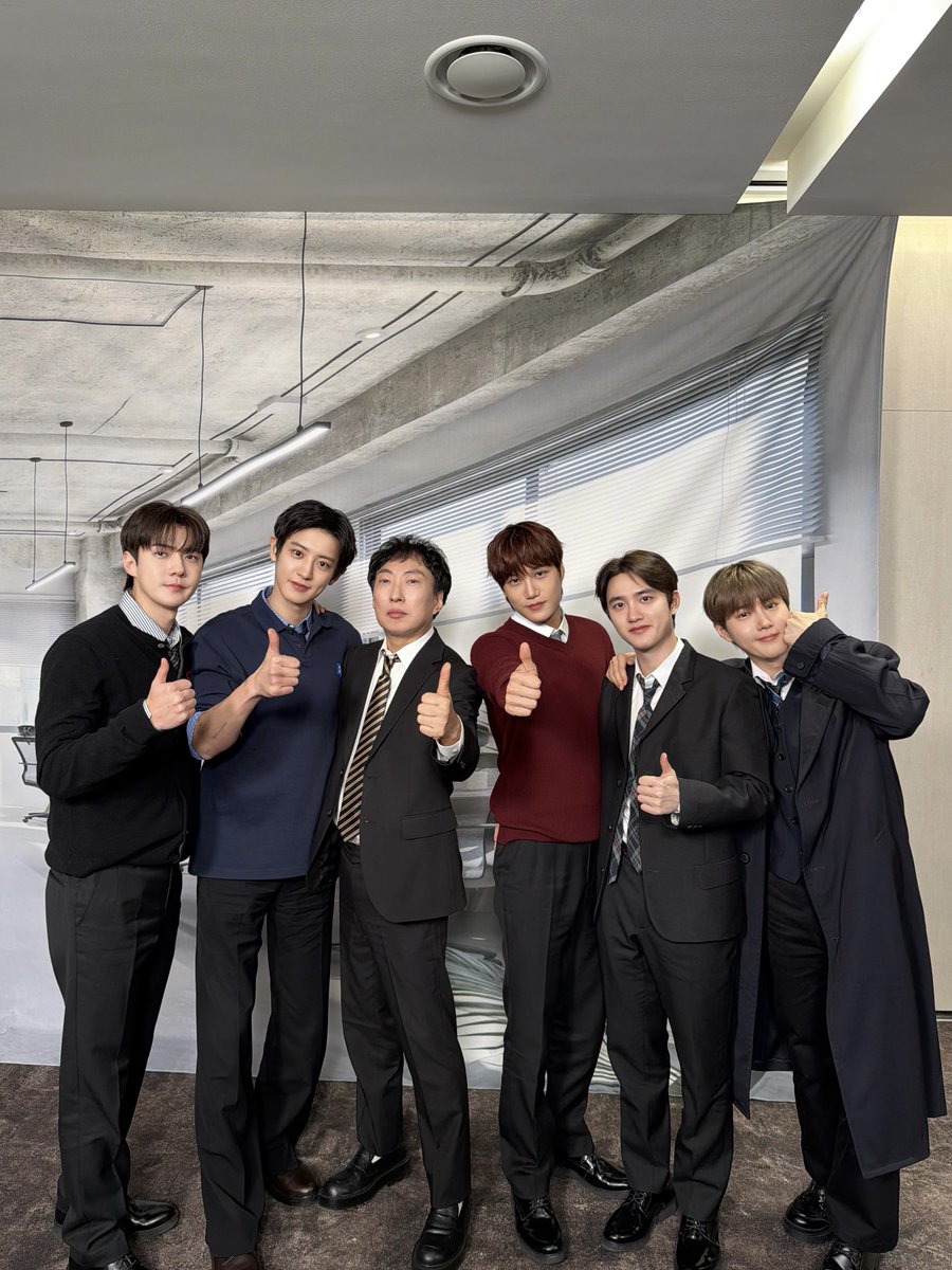 MS상사✨ 

#EXO #엑소 #weareoneEXO
#Crown #EXO_Crown
#REVERXE
#할명수