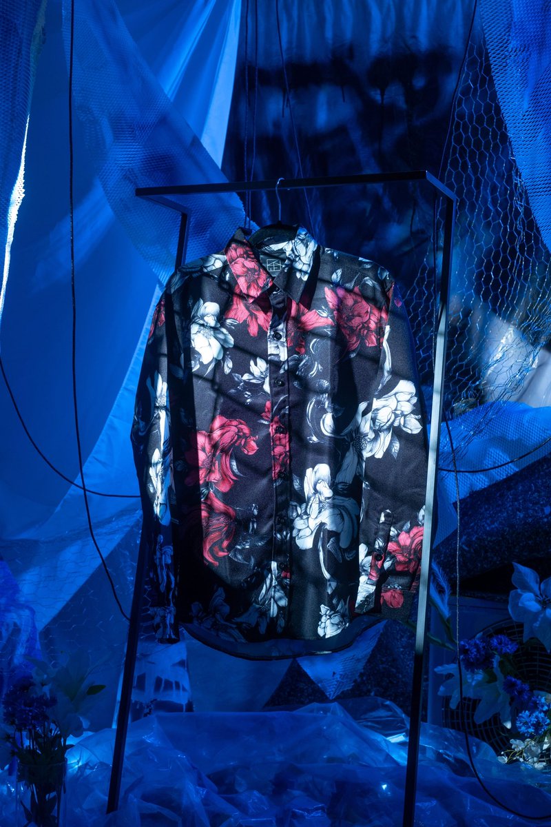 ✧歪様コラボプレゼント企画✧
歪様より《夜に溶ける無垢のワイシャツ》を描かせていただきました。おしゃ〜〜れです🤍❤️🖤

✦条件✦
・<a href="/___hizumi___/">歪hizumi</a> をフォロー
・このツイートをリポスト

※期限　2/13 17:00まで→抽選発表　2/13 18:00

発表と同時に3/31まで期間限定販売されております✦