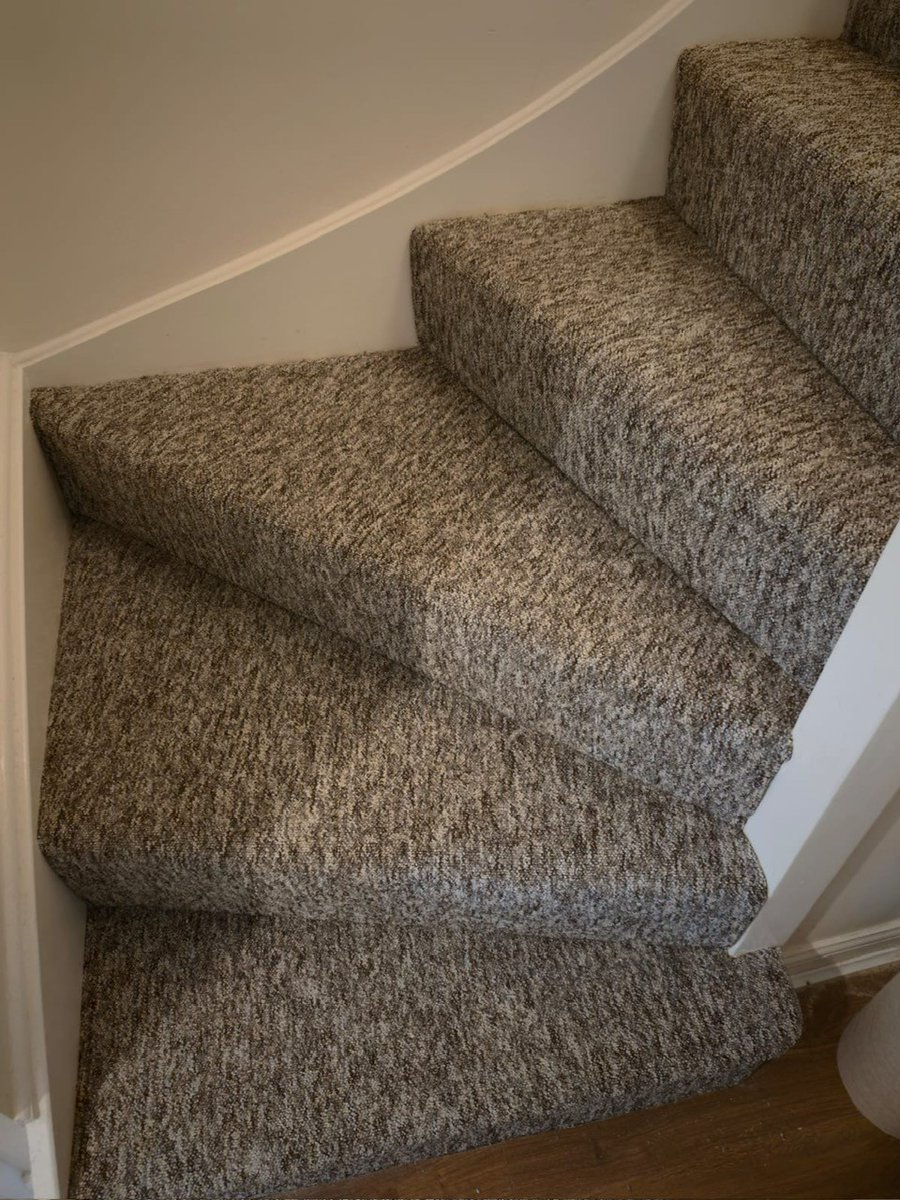 The durability of this carpet is perfect for a main thoroughfare in the home, like this stairs - Pictured is the #Valleywholesale Megastar #Carpet colour 6885 Stone. 
#Shoplocal #Supportlocal #Beeston #Nottingham #Flooring