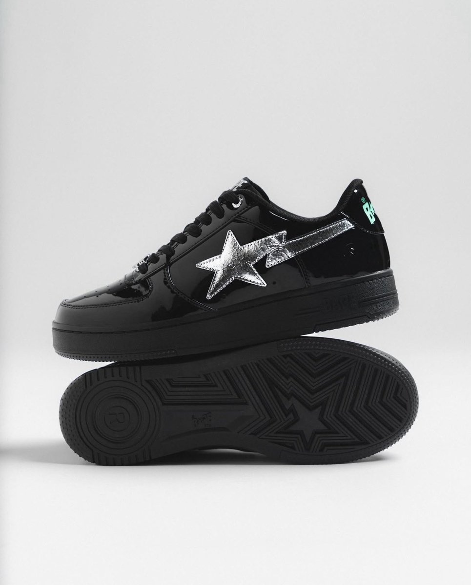Sneakerologue's tweet image. La Bape Sta Exclu Solebox sort aujourd'hui instore chez Solebox Paris

 Elle sortira avec 2 t-shirts   

📍: 31 place du Marché Saint-Honoré, 75001