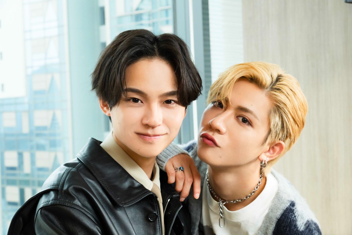 TVGweb's tweet image. ／
「家庭教師の岸騎士です。」
沢村玲＆田中洸希インタビュー✍️🏻
＼

キシキシ＆徹を作り上げた裏側、
胸キュンシーン秘話を語る💪🏻
「僕には玲くんを笑わせる試練が」

”プライベートでも会う関係”
2人の関係性や互いに感じる魅力とは💭

tvguide.or.jp/feature/featur…

#ドラマキシキシ @dramakishikishi