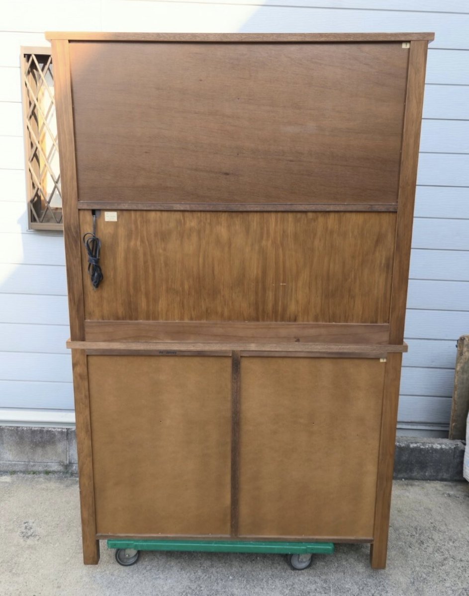 asua777's tweet photo. 東海家具✨
カントリー飾り棚/食器棚

高さ190×幅120×奥行55cm

配達はOKです🚛🙆
(近辺の方は配送料¥1000〜)
家財便「Fランク」の配送も可能です🙆‍♀️

電話：0729-70-2800
営業時間：10:00~18:00（水曜定休）
★駐車場3台あり
★JR柏原駅から徒歩7分

#カントリー家具
#カントリー雑貨
#キッチンボード https://t.co/wOqM6AX3Pc
