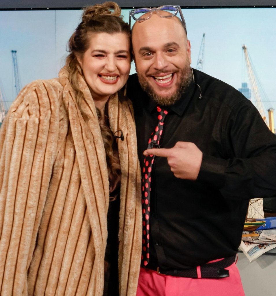 Agapi_tl's tweet image. Μαρικάκι-Φάνης, το δίδυμο που δεν ήξερα ότι χρειάζομαι...
Ανυπομονώ!🤍
#StinAgkaliaTouFani #MariaKitsou