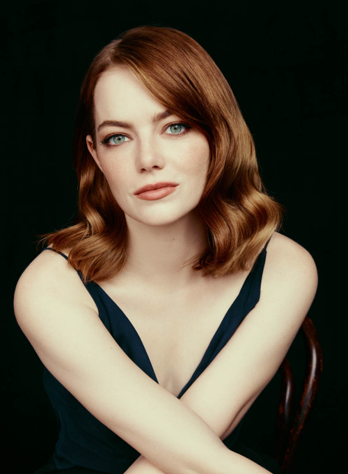 ATRightMovies's tweet image. Which actress is great at both comedy and drama?