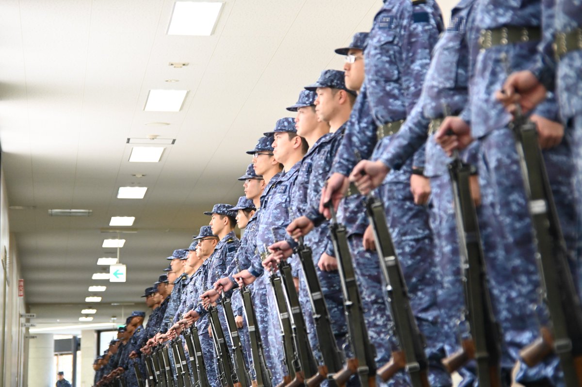 第59期一般幹部候補生課程（部内課程）は、武器点検を実施しました