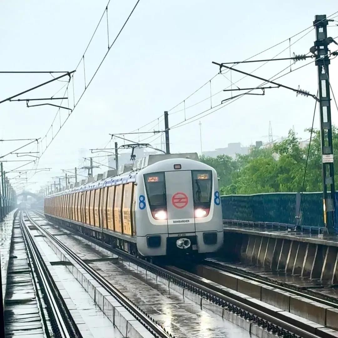 PujaSet50968724's tweet photo. My favourite weather and these little spots..
Just roaming around since morning and went on a drive
Hope this rain never stops no📸🥰💕
#rain #DelhiRains
#DelhiWeather #RainAlert #Weather #WeatherAlert #clouds
#stome https://t.co/Z6E8iMCZGq