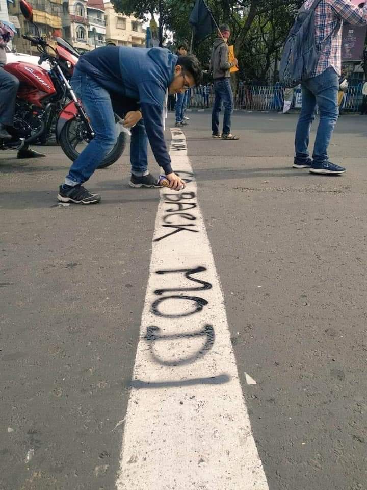 sheikjam's tweet photo. @narendramodi ⬛#GoBackModi 🏴 #BJPFails #ADMKFails #திரும்பிப்போ_மோடி #GetOutRavi #GetOutModi #பாசிச_பாஜக #அடிமை_அதிமுக https://t.co/o1Jnf9wY8e