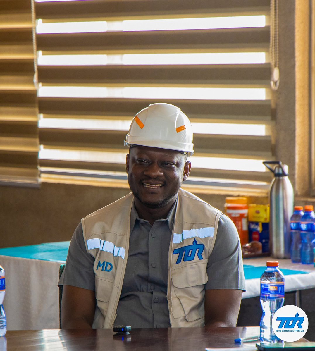 Milliemilly18's tweet photo. God richly bless you Sir @EdmondKombat_.
We say ayeko in appreciation of your hard work and dedication. 🙏🏿❤️🥰🤲🏾💪🏼
#torisback https://t.co/RiRHQHkkEC