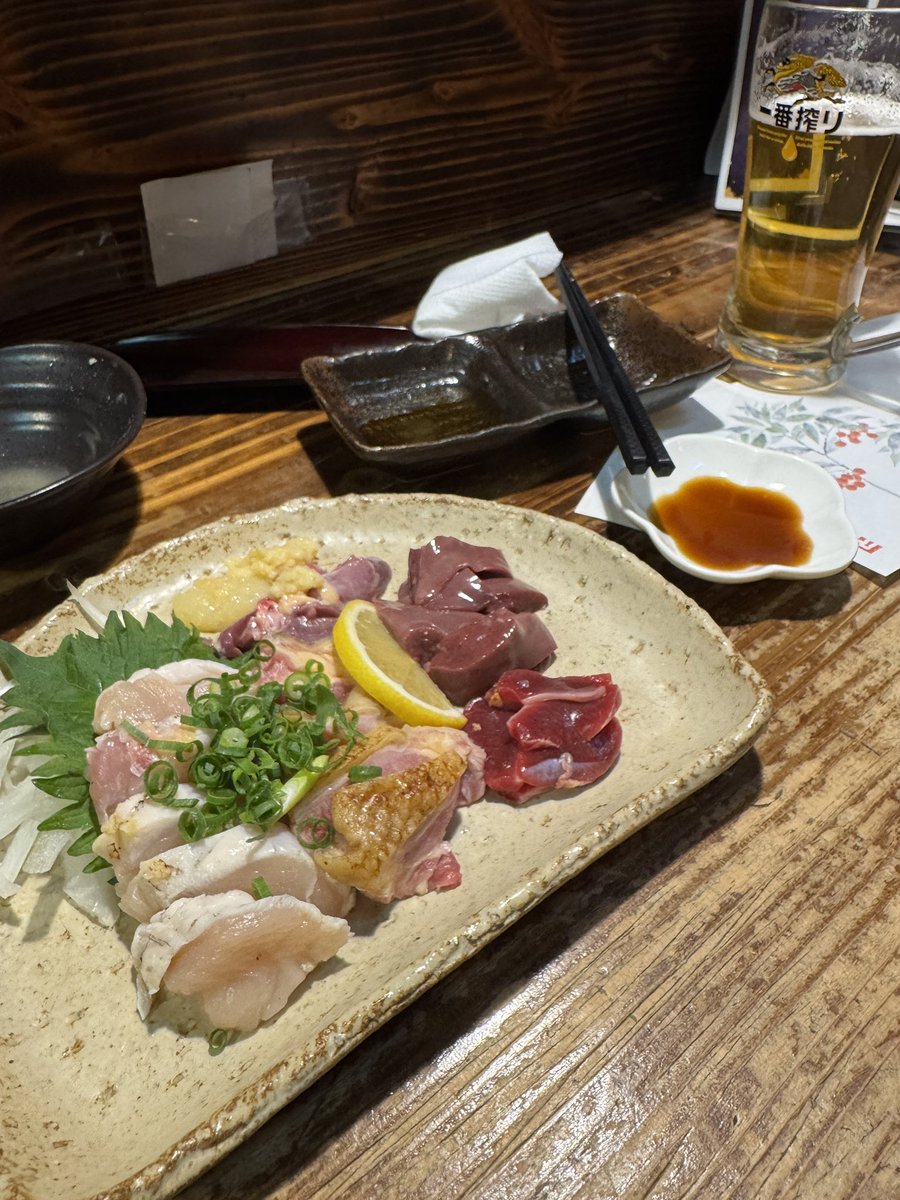 シバケン tweet media