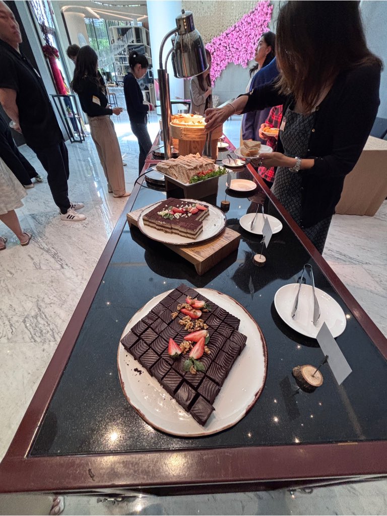 palmerdebra's tweet image. Tea break  #boss #mywork