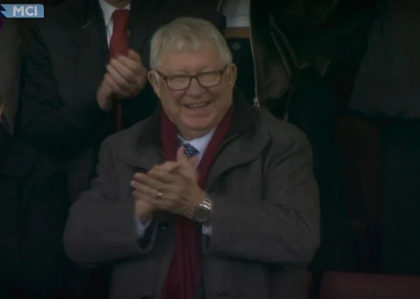 WSKTechAI's tweet image. youtu.be/pU12ncWpB5I?si…

Hi Guys~! 
Looking forward to the classical rival match between
@Manchester United and @Arsenal 
United training hard under carrick, will Fergie be able to smile again?

United are underdogs right now but hope they can stand their ground. 
Looking forward…