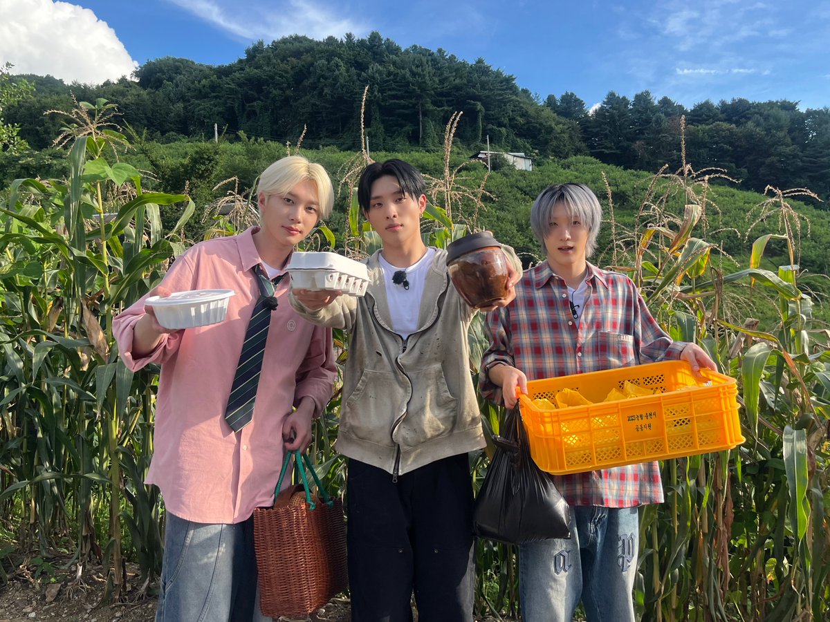 P1H_official's tweet image. [📸] 피원모하니 ➕ 어서와 한국은 처음이지? 시골편 上

➕ youtu.be/_H1KhKSoa84

#P1Harmony #피원하모니 #P1H #어서와_한국은_처음이지