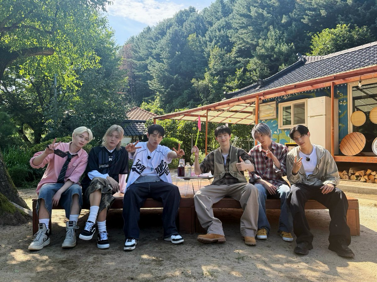 P1H_official's tweet image. [📸] 피원모하니 ➕ 어서와 한국은 처음이지? 시골편 上

➕ youtu.be/_H1KhKSoa84

#P1Harmony #피원하모니 #P1H #어서와_한국은_처음이지