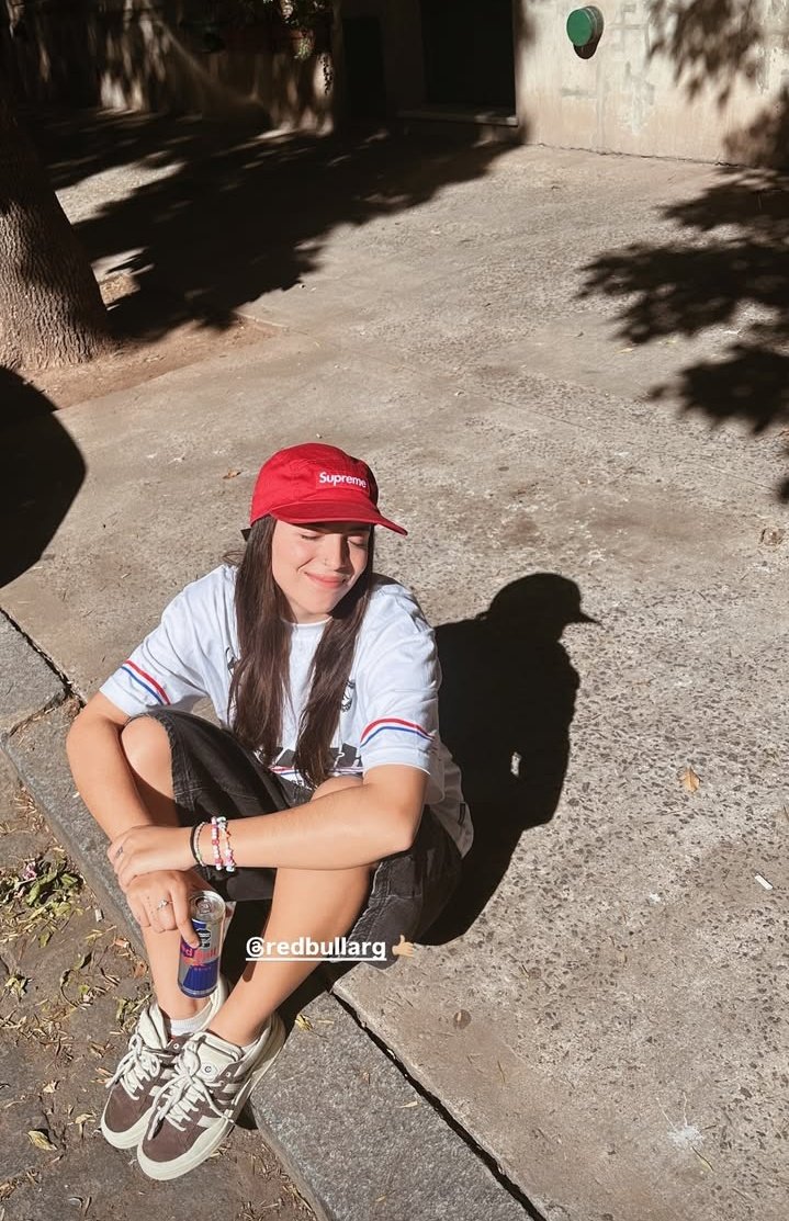 ✨✨✨✨feliz cumple a la persona más buena, creativa, graciosa, hermosa, tipaza etc. Podría seguir! te amo mucho mili, deseo que seas feliz toda tu vida 🦝💓