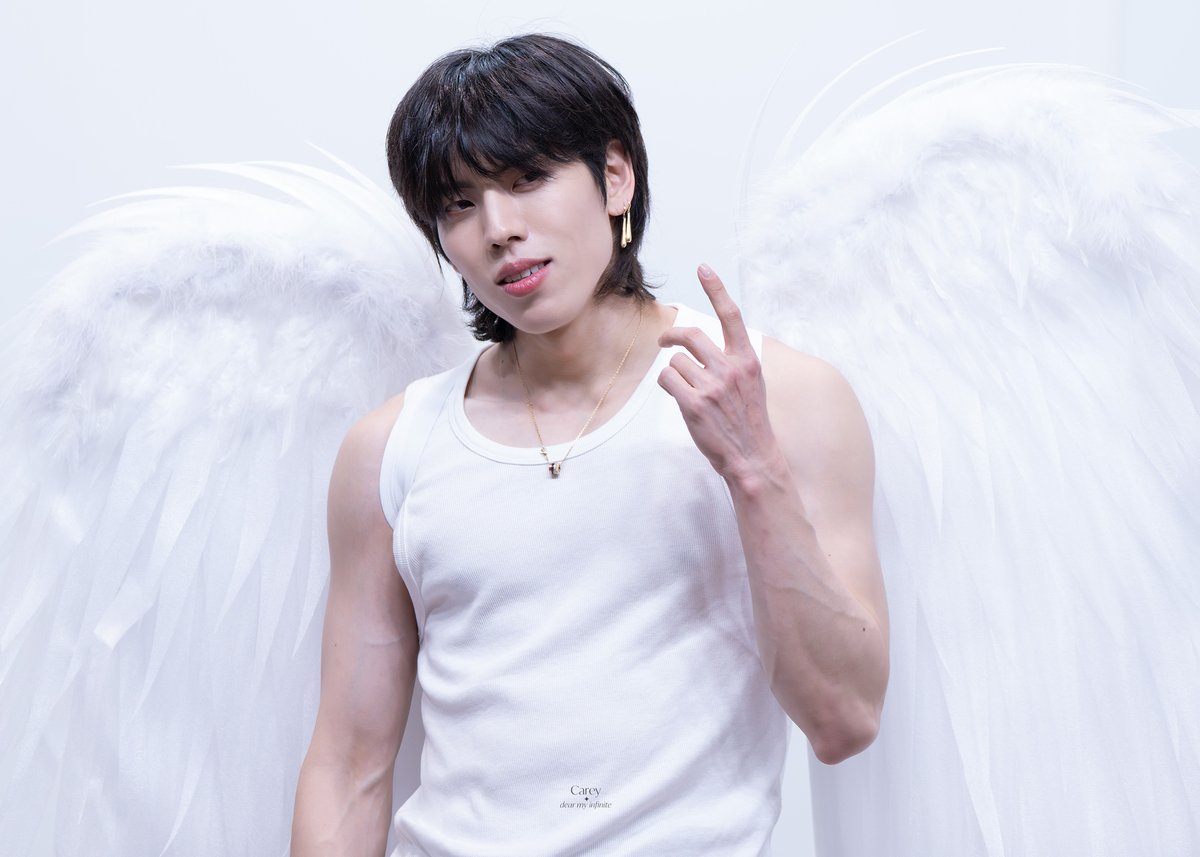 260118 프롬5차 대면 팬사
︶⊹︶︶⠀୨୧⠀︶︶⊹︶
🐿💙💚🤍천사동우가 
하나, 둘, 셋...을 센 것 같은데??
 사진만 남아... 😆
︶⊹︶︶⠀୨୧⠀︶︶⊹︶

#인피니트 #INFINITE
#장동우 #JangDongWoo
#AWAKE #SWAY #SWAY_Zzz