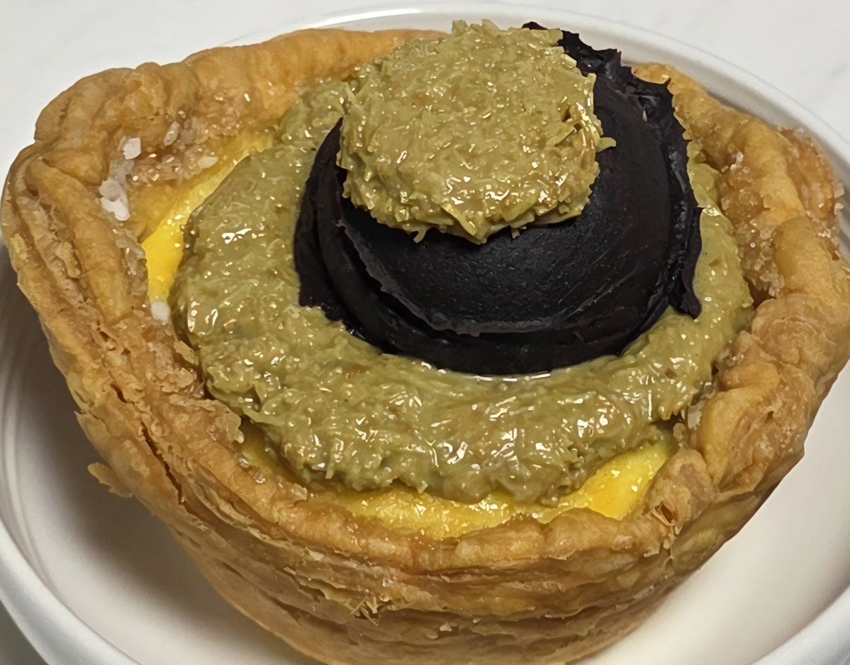 ssoon_ssoon's tweet image. 두바이에그타르트로 심신을 안정시키고 오겠슴미다