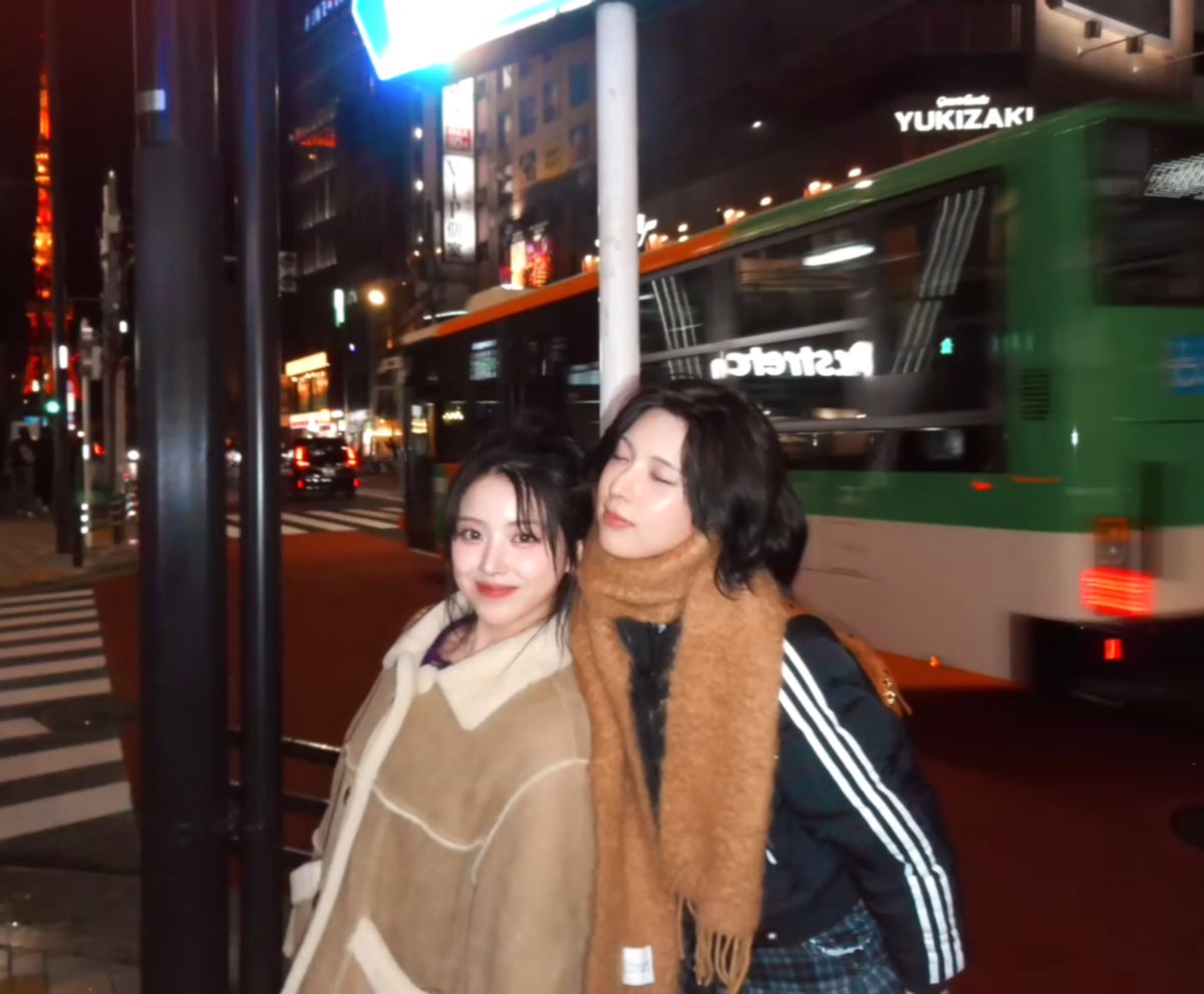 nmixxpics_'s tweet image. JJYUSOL TOKYO DATE PICTURES