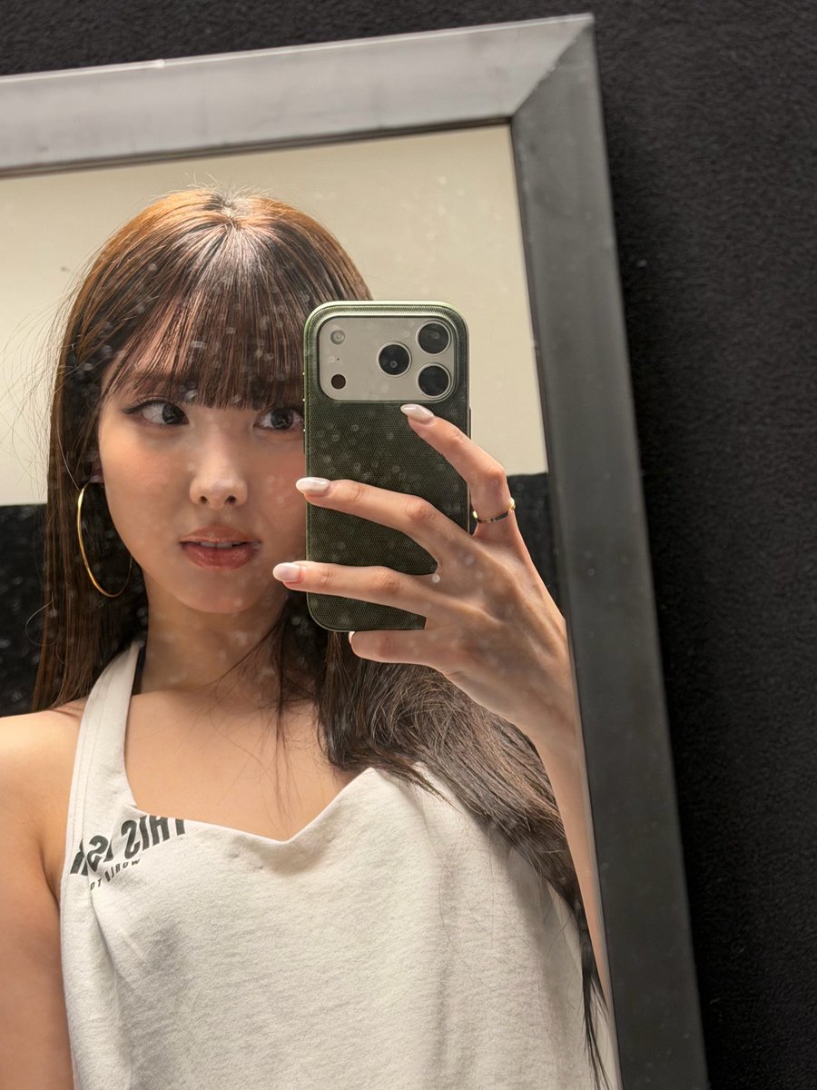 ✮ (@imnayeonsy) on Twitter photo 