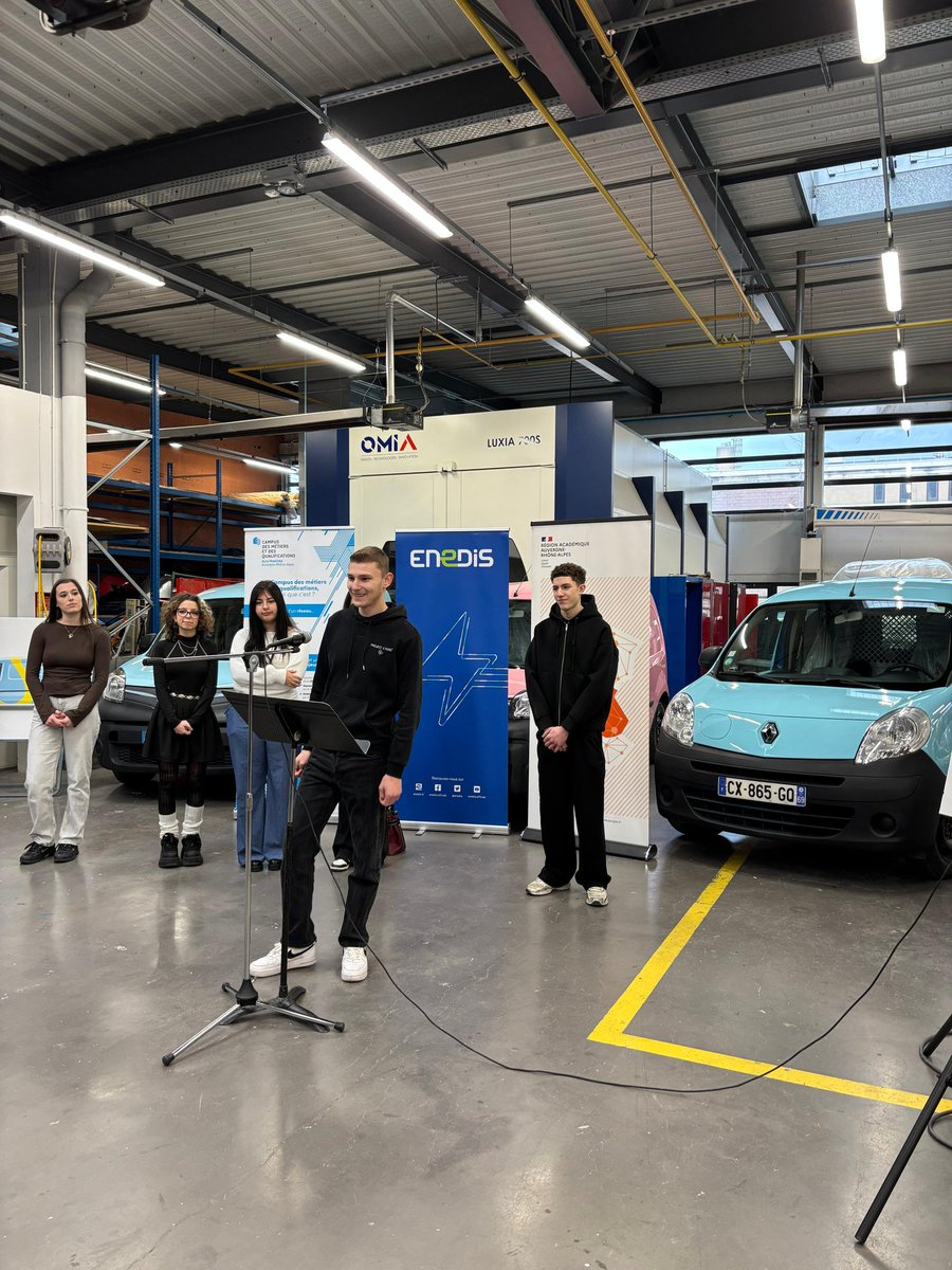 Région académique AURA tweet media