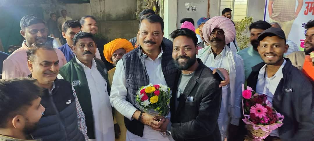 दलित,आदिवासी,पिछड़े,अल्पसंख्यक व शोषित वर्गों की बुलंद आवाज़,मप्र विधानसभा नेता प्रतिपक्ष श्री उमंग सिंघार जी को जन्मदिन की हार्दिक बधाई।आपका साहस,संघर्ष और जनसेवा समाज को नई ऊर्जा देता है।ईश्वर आपको उत्तम स्वास्थ्य,दीर्घायु और न्याय की लड़ाई को और मजबूती देने की शक्ति प्रदान करे