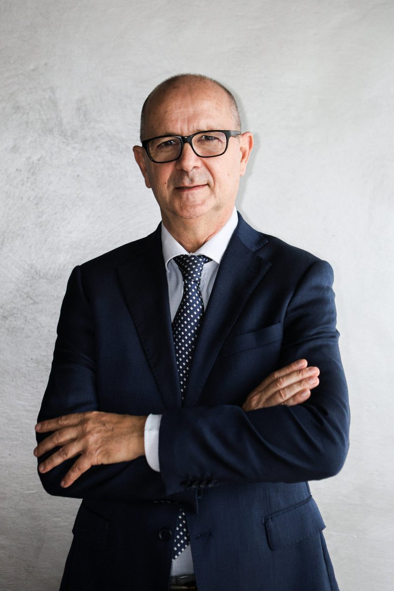 brethil_art's tweet image. "Noi siamo stati per mesi a sentire vari opinioni di consulenti delle varie parti. La perizia #Albani  sancisce l'utilizzabilità dei profili utilizzabili da #DeStefano. Questo è un fatto congelato. Che si smetta di dire che è non è utilizzabile".
Parole del Dott. #Ricci.